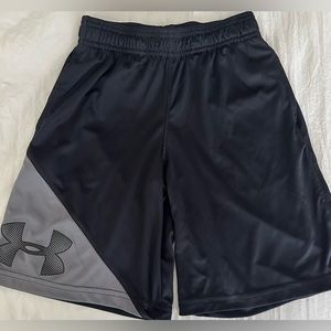 Under Armour, Boys Shorts, Black/Gray, Youth Size Small